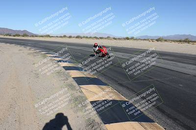 media/Dec-01-2025-Moto Forza (Mon) [[2daa91e15f]]/2-Intermediate Group/Session 4 (Turn 10 Inside)/